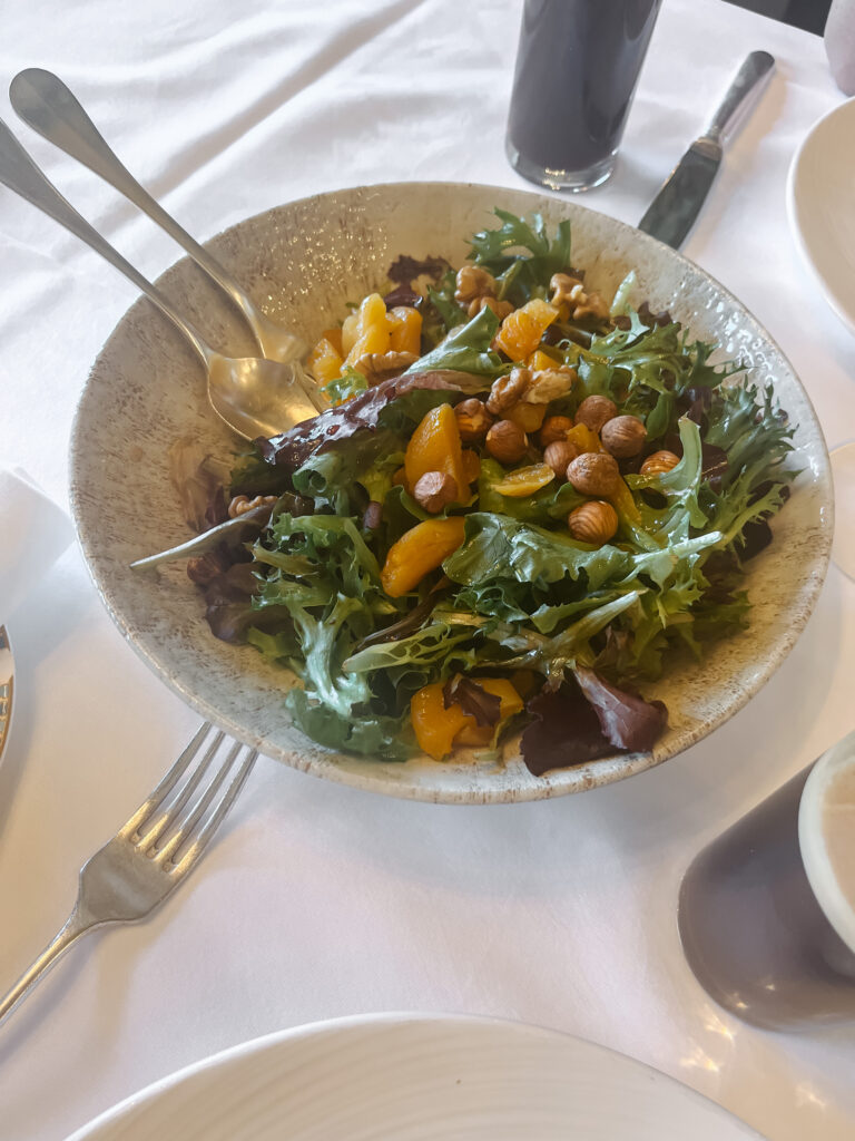 paris restaurants best le train bleu salad