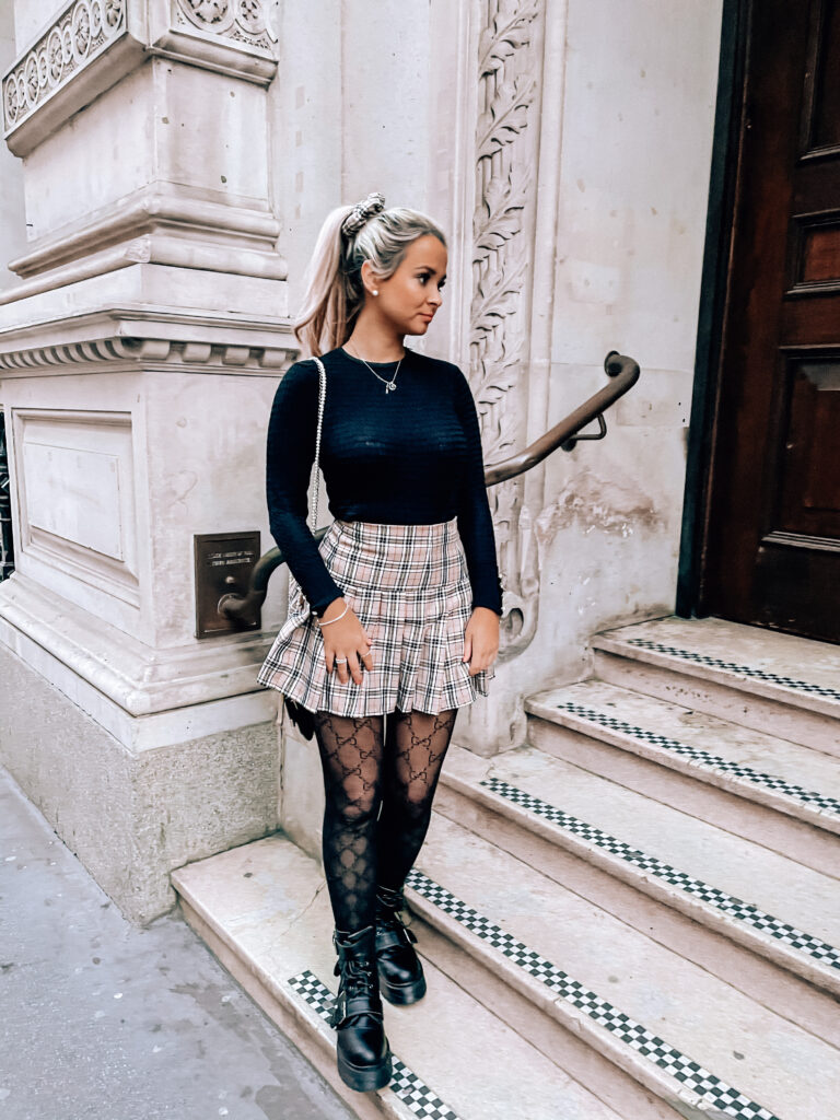 Chunky boots and short skirt gucci tights