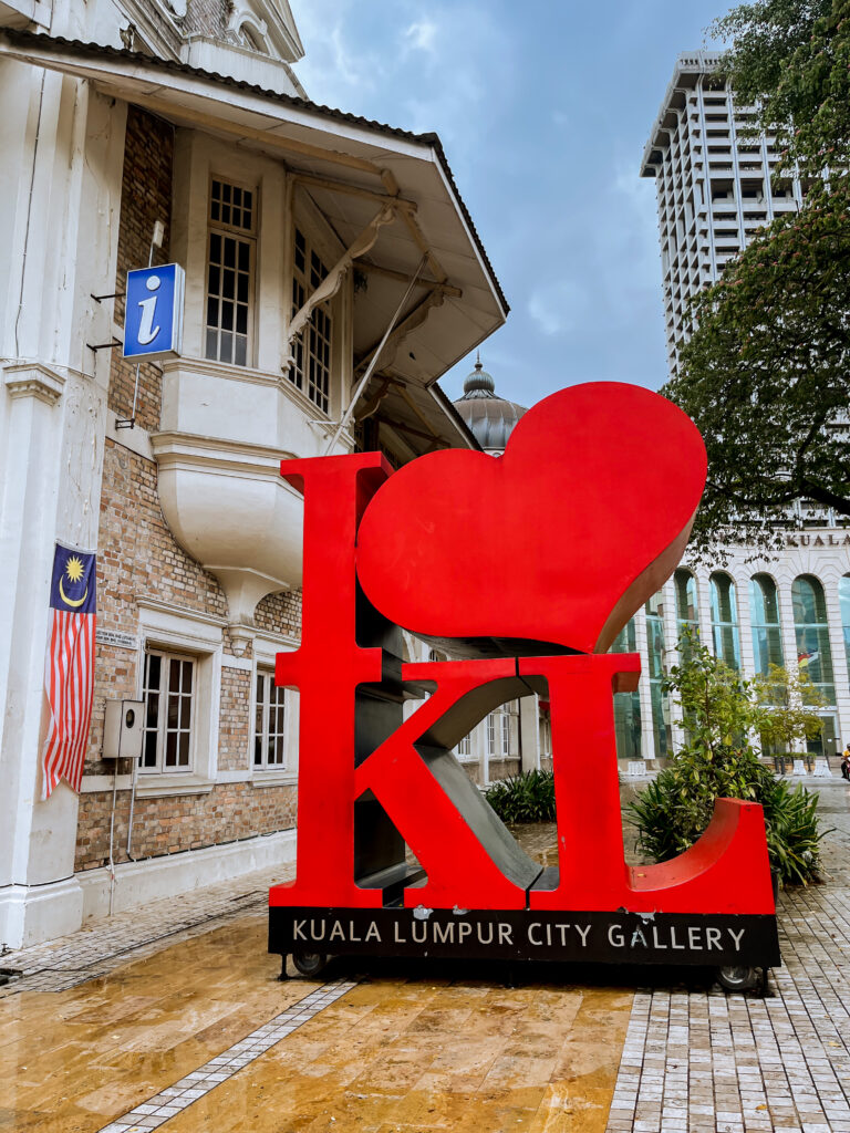 I heart kl sign best things to do